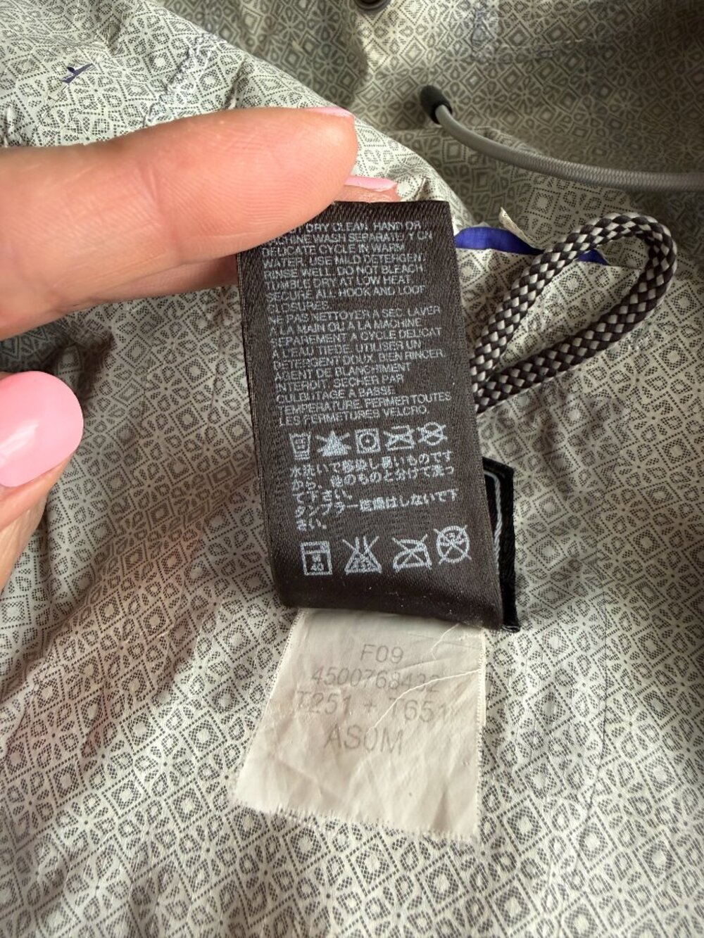 The North Face Rain Coat Jacket EUC - Picture 9 of 16